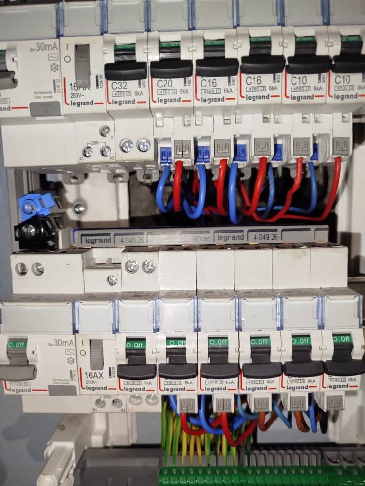 Montage des protections triphasées